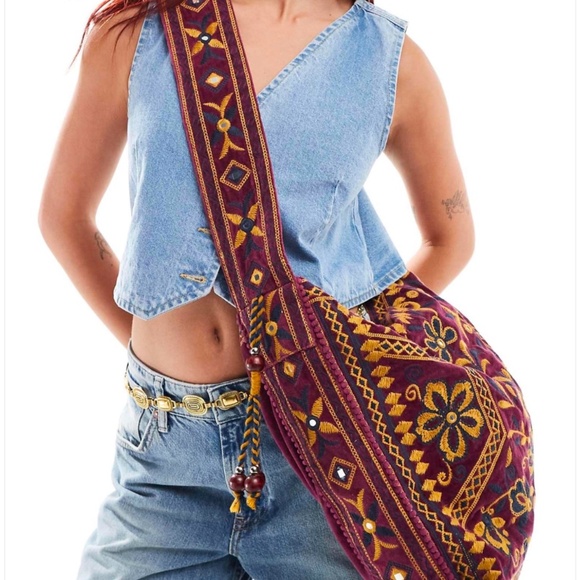 Free People mulberry embroidered slouchy side bag NWT. - Picture 5 of 5